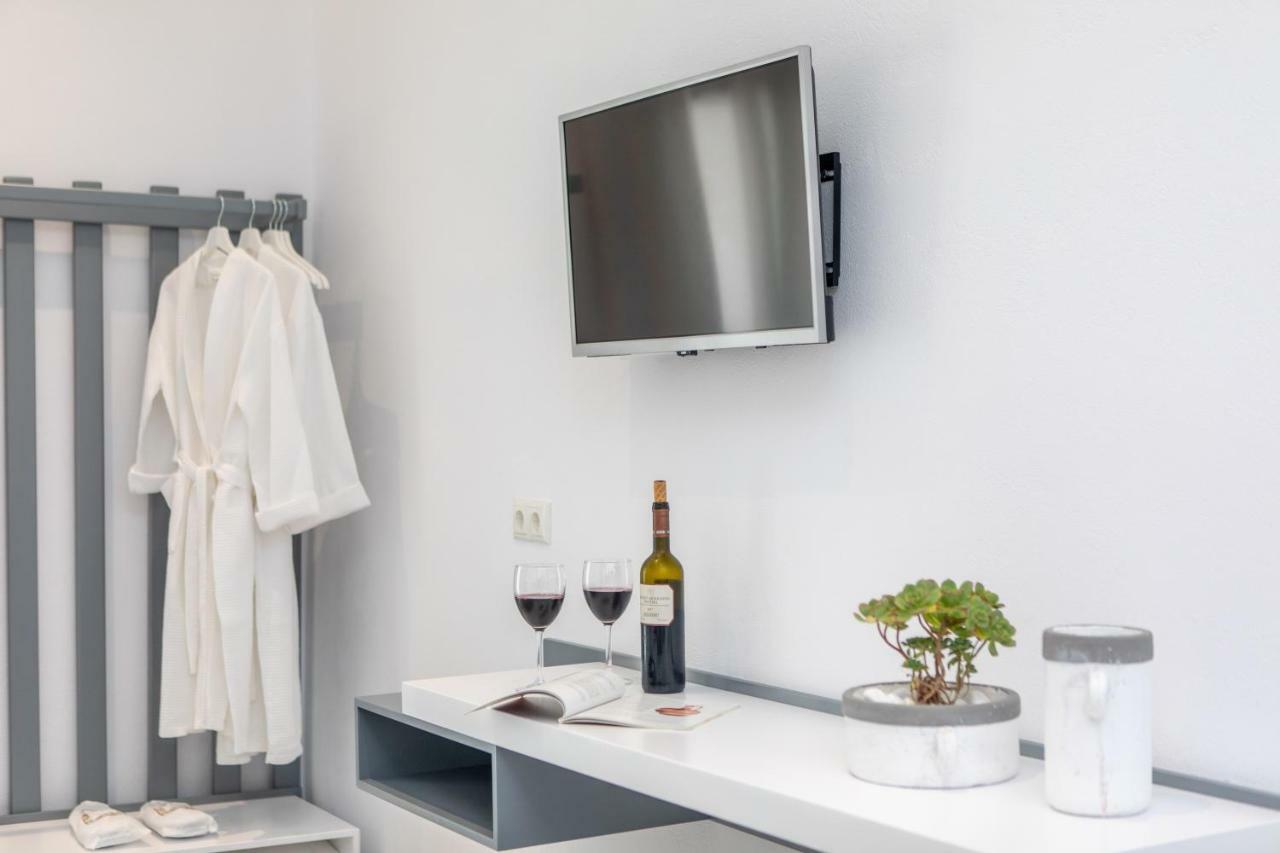 Crystal Mare Suites Naxos City エクステリア 写真